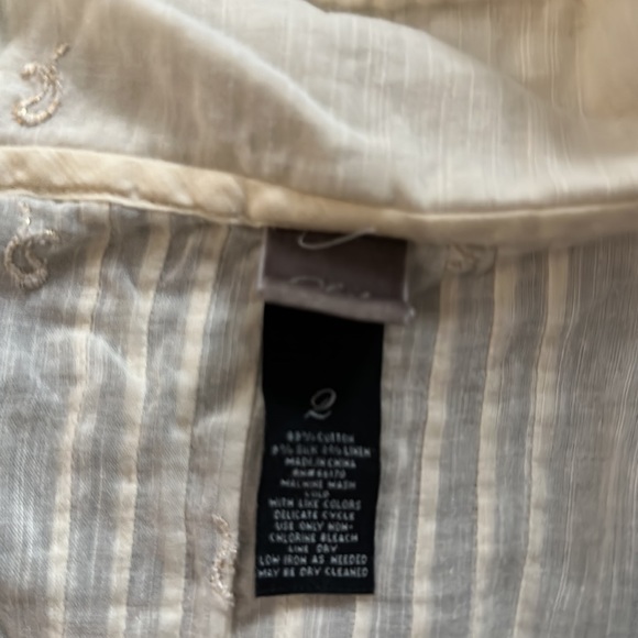 Lithe Pirate Flowy Boho Top - Picture 2 of 3